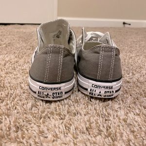 UniSex Converse size 9 women’s, size 7 men’s